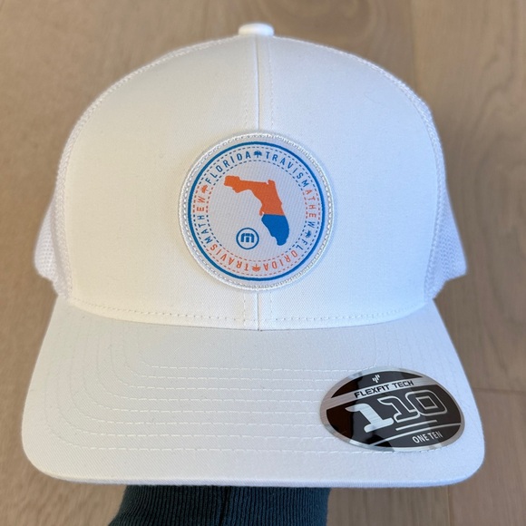 Travis Mathew Florida FlexFit Hat New With Tags - Picture 9 of 9